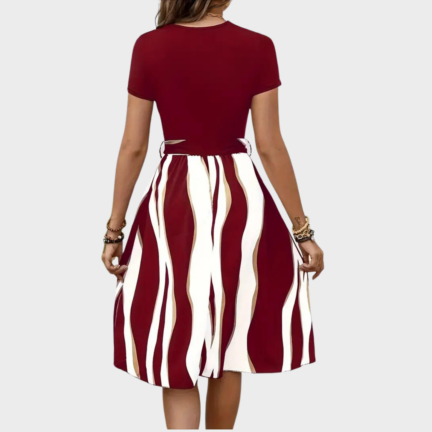 Amelie Fleur | Elegantes Kleid mit Crew-Ausschnitt