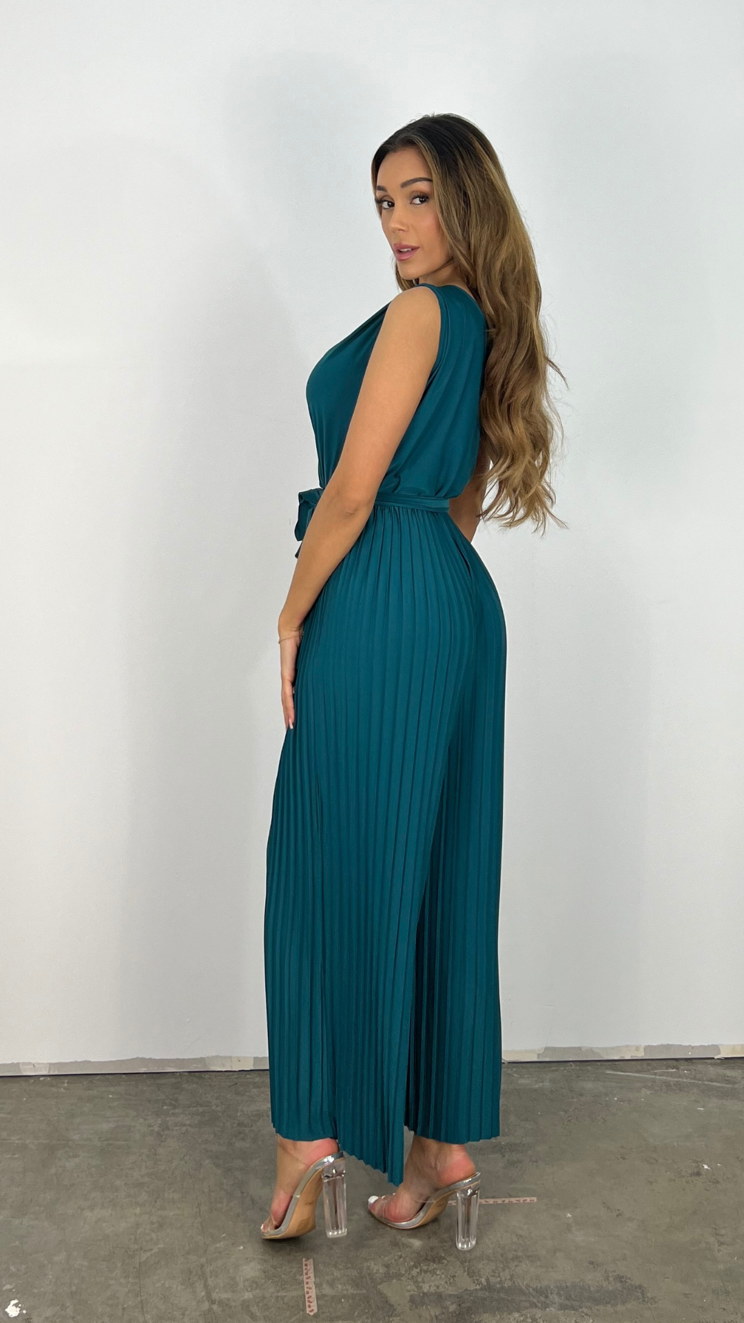 Julia | Plissee-Overall für elegante Anlässe