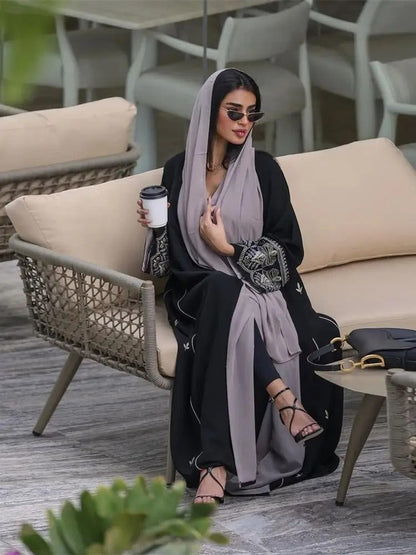 AZRA | Luftige Abaya mit elegantem Schnitt