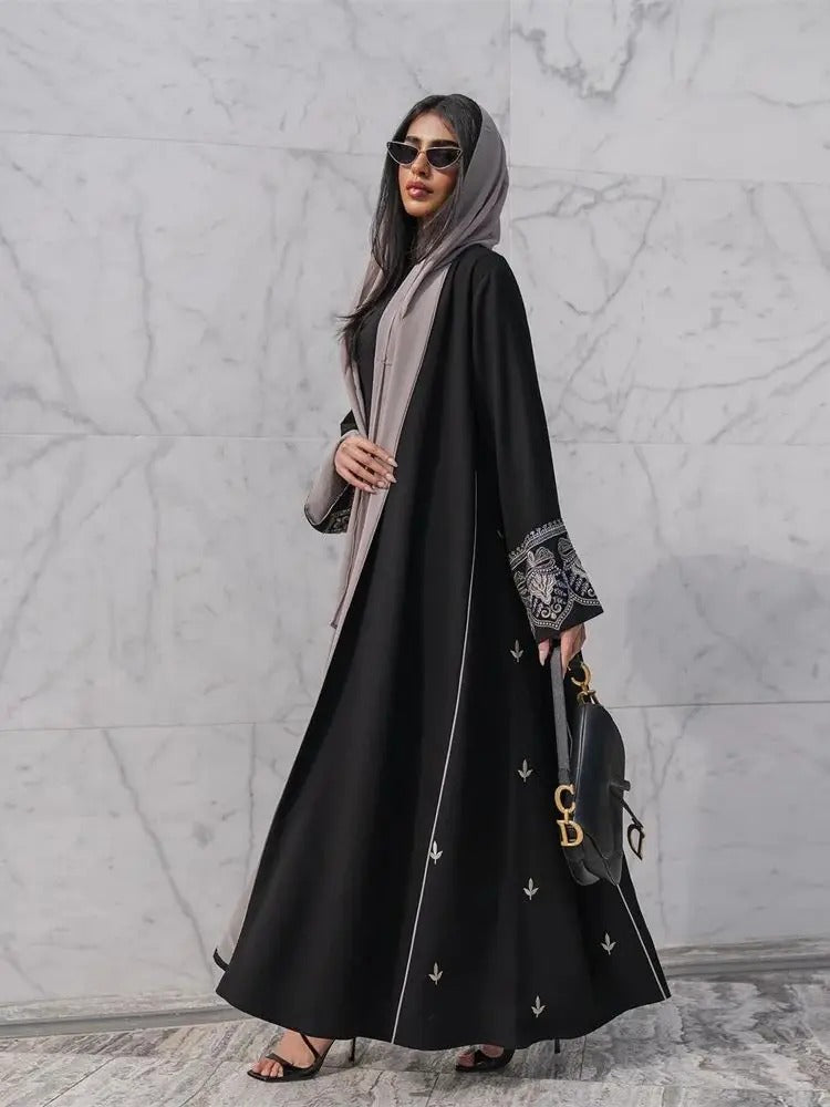 AZRA | Luftige Abaya mit elegantem Schnitt